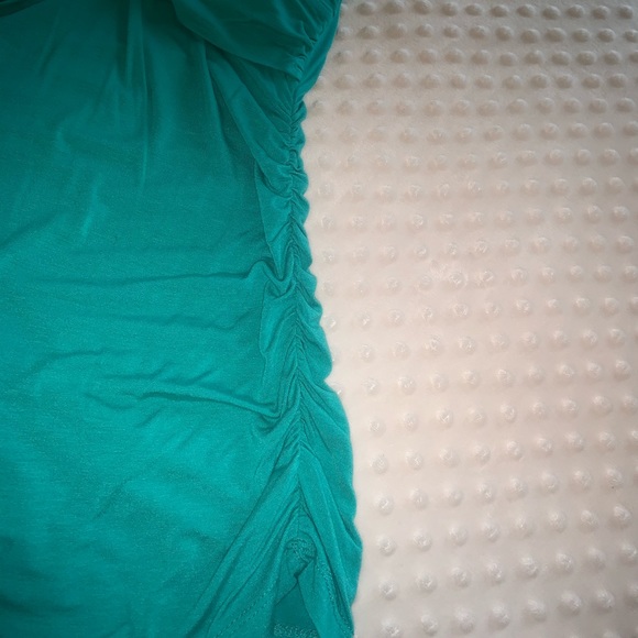 Green Tank Top - Picture 5 of 6